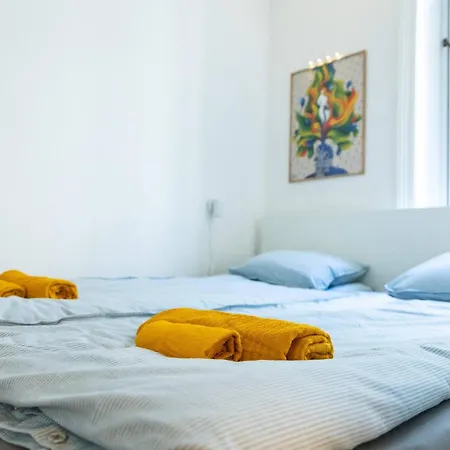 2br - Flat Nearby Station + Operahouse Daire *